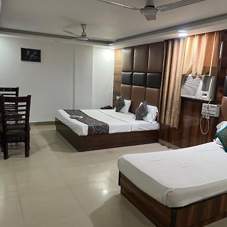 Hotel Le Mount Near Igi Airport New Delhi Buitenkant foto