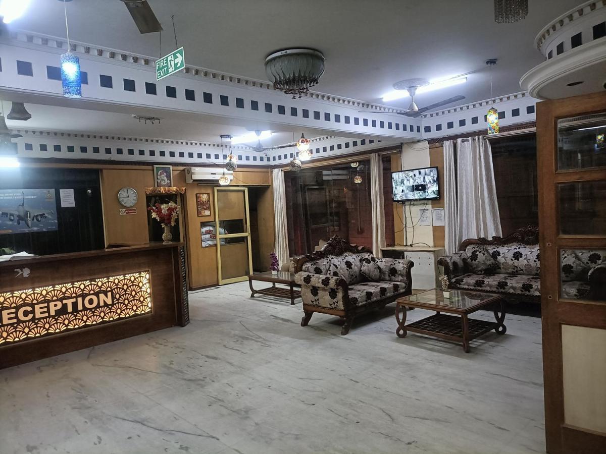 Hotel Le Mount Near Igi Airport New Delhi Buitenkant foto