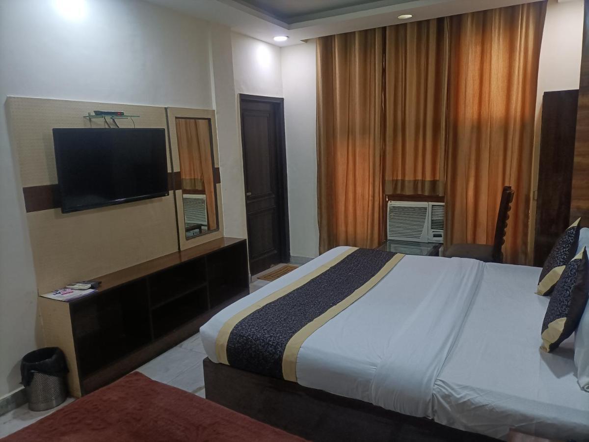 Hotel Le Mount Near Igi Airport New Delhi Buitenkant foto