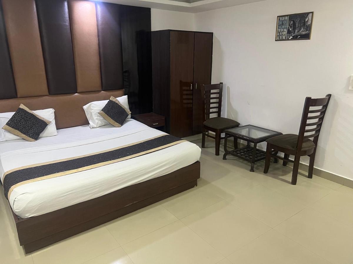 Hotel Le Mount Near Igi Airport New Delhi Buitenkant foto